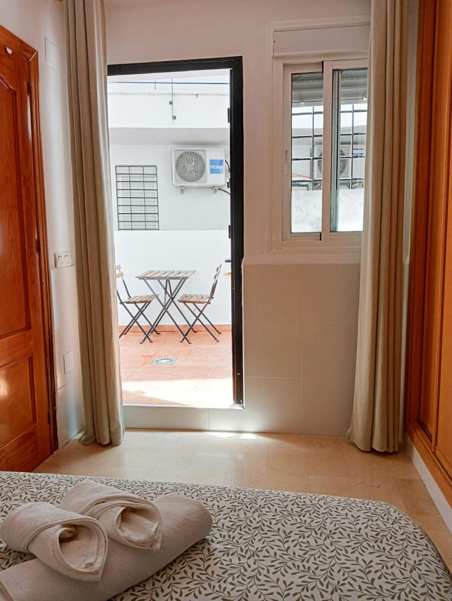 Green Duplex Mm City Center Малага Екстериор снимка